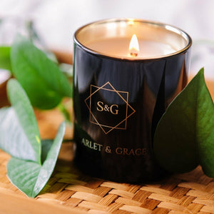 
                  
                    90 MILE BEACH SCENTED SOY WAX CANDLE BY SCARLET & GRACE
                  
                